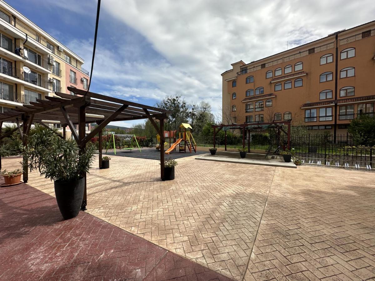 Cozy Apartment Slantschew brjag Exterior foto