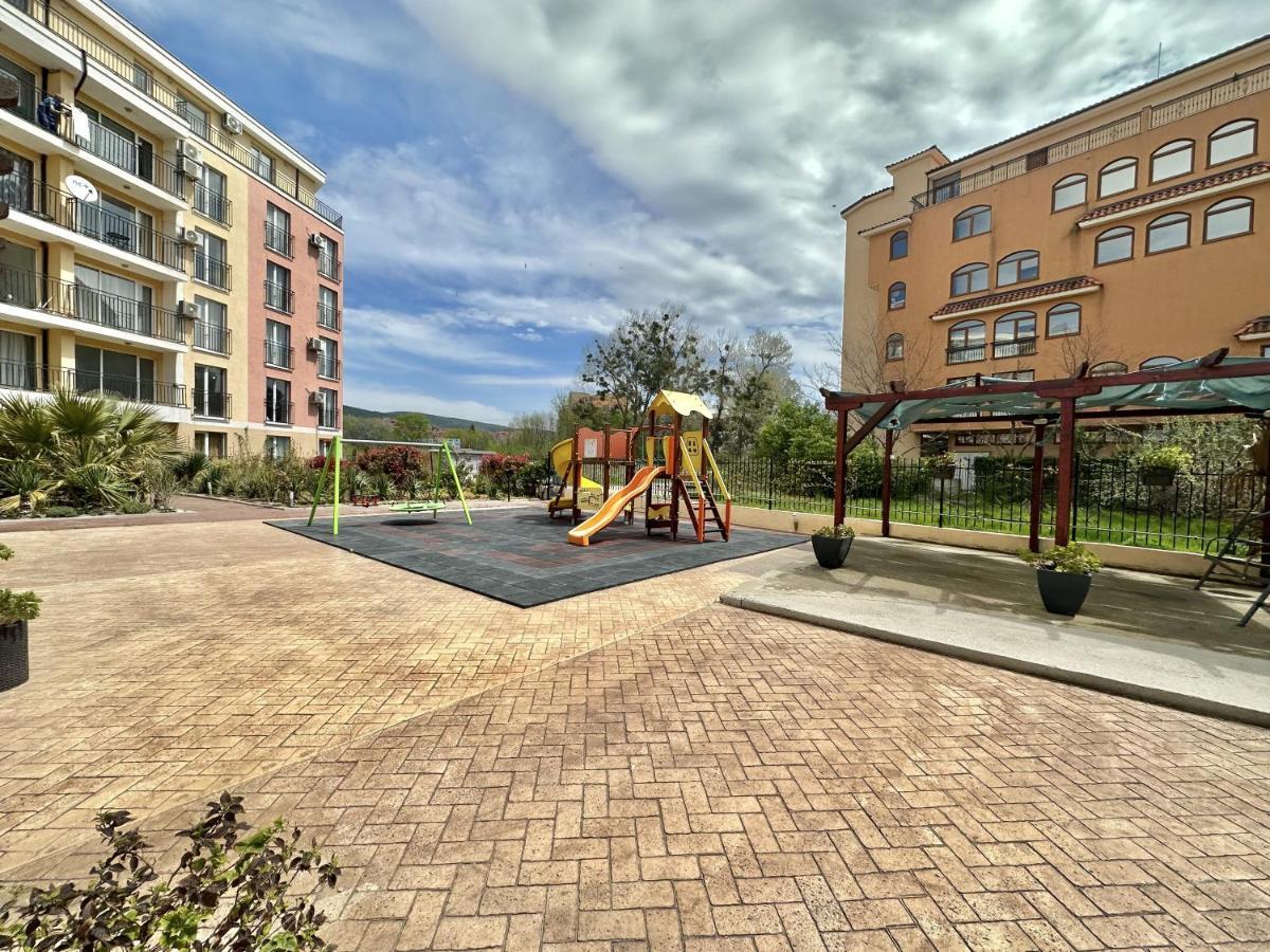 Cozy Apartment Slantschew brjag Exterior foto